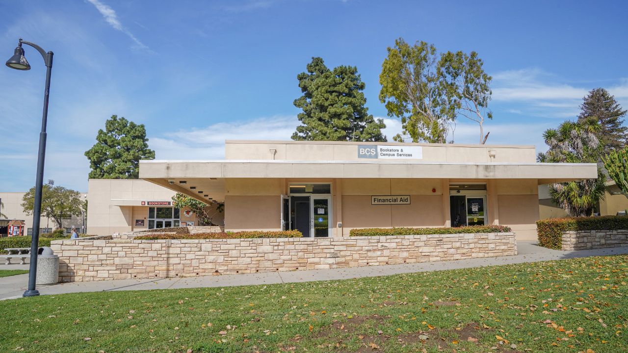 Front of BCS Building where Financial Aid is located.