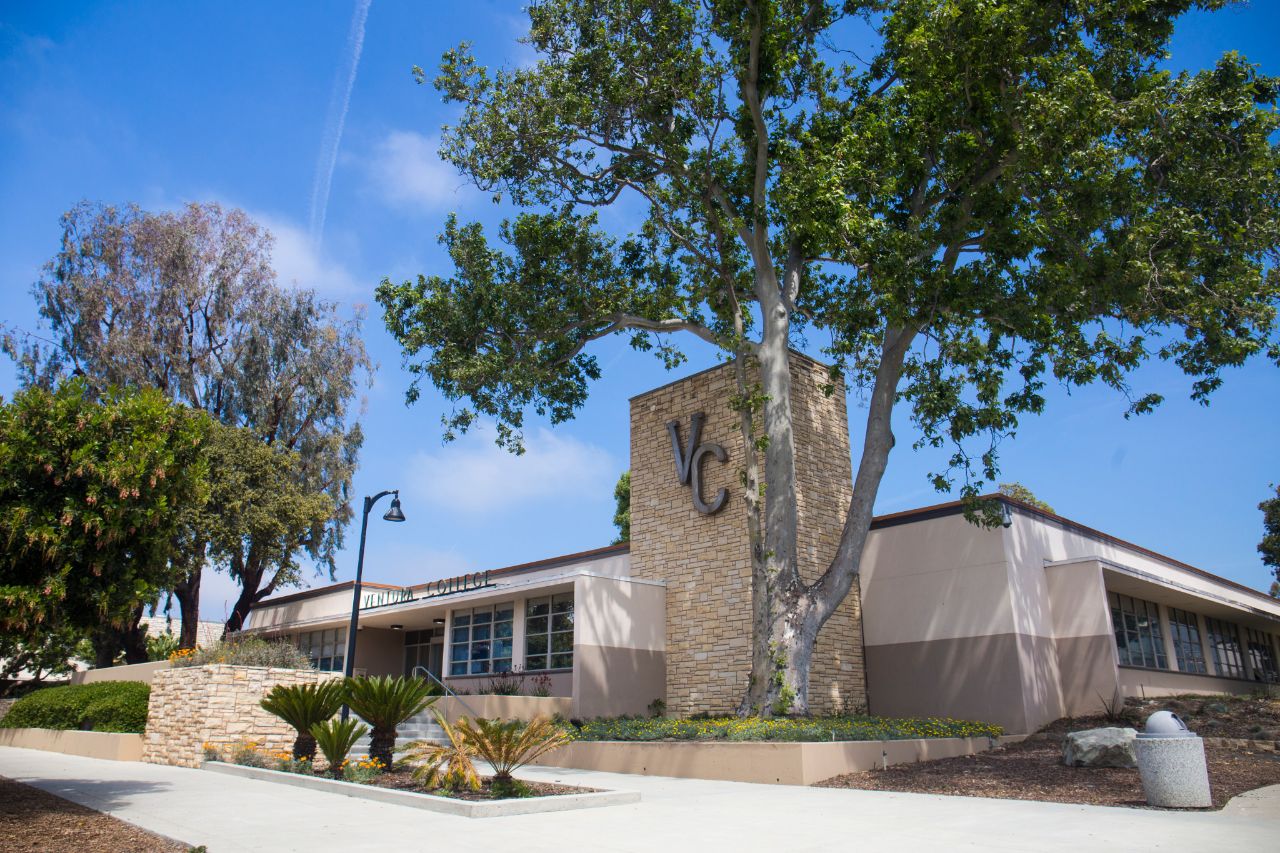 Picture of Ventura College Administration Building