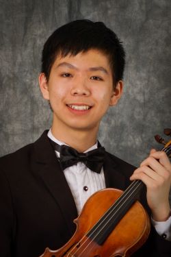 Skyler Lee headshot Schwab Finalist 2021 Violin