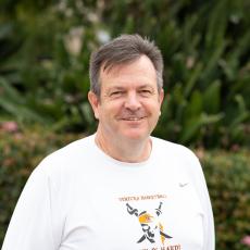 head shot of robin hester