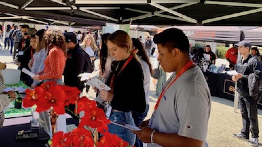 Students Career Center Outside Tabling Event