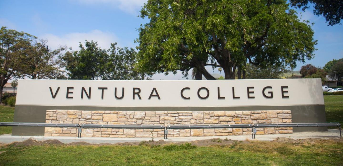 Ventura College sign