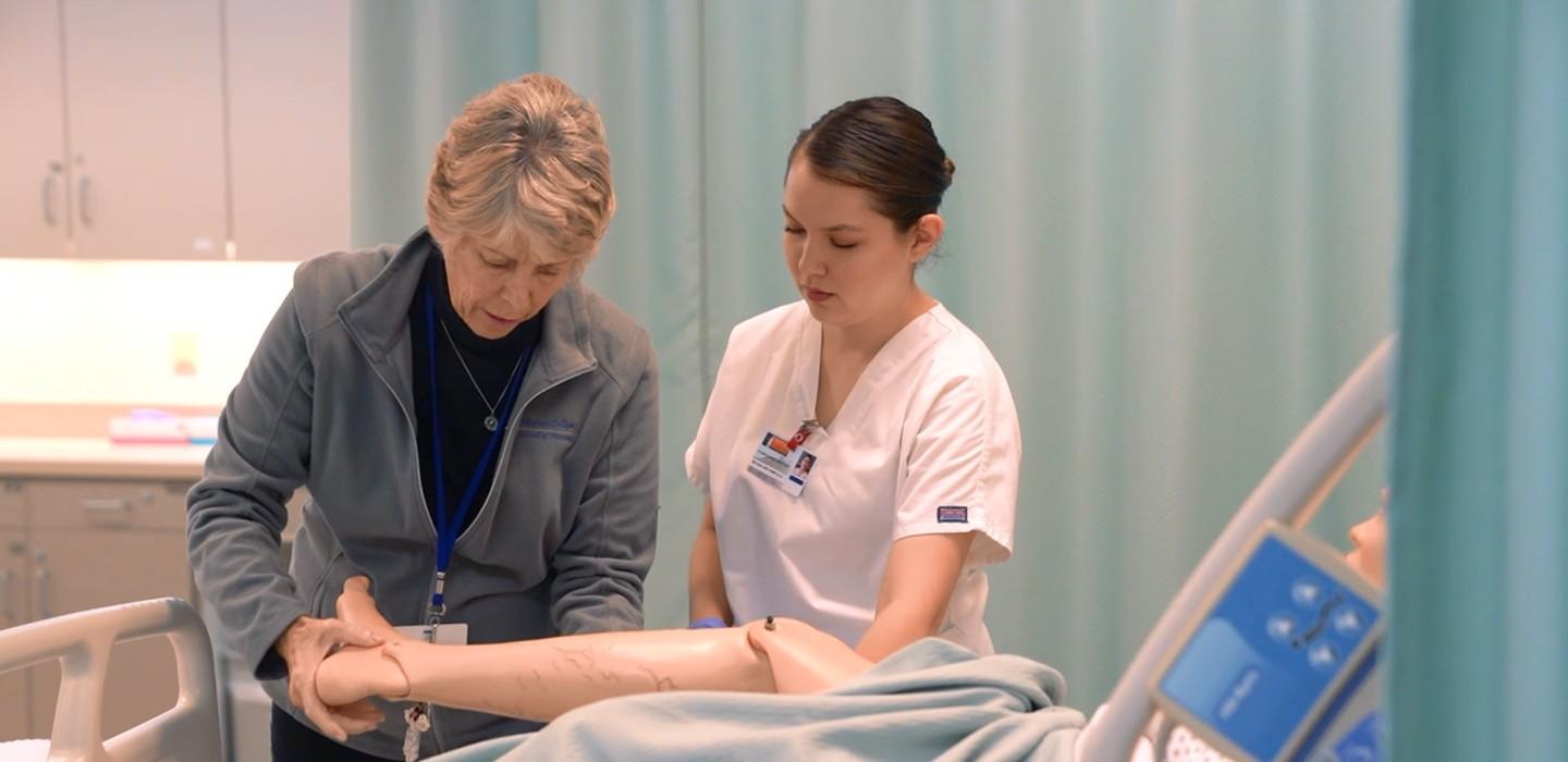 Ventura College CNA faculty demonstrates patient care to CNA student
